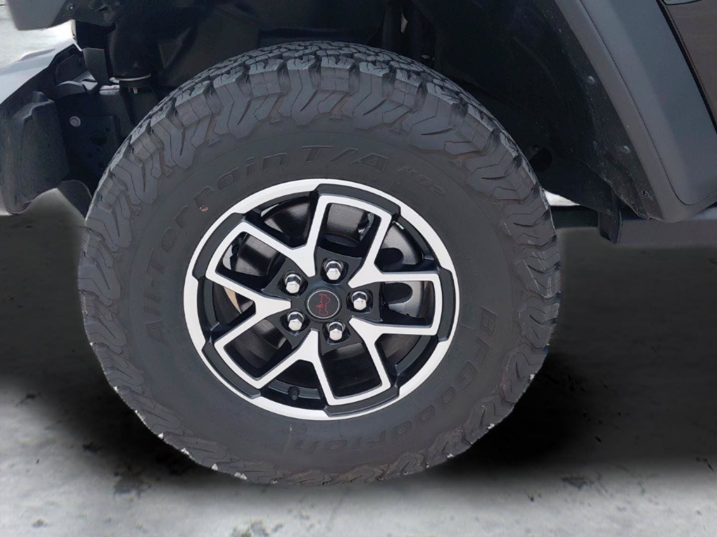 Used 2024 Jeep Wrangler Unlimited Rubicon w/ Technology Group AWD/4WD image 9