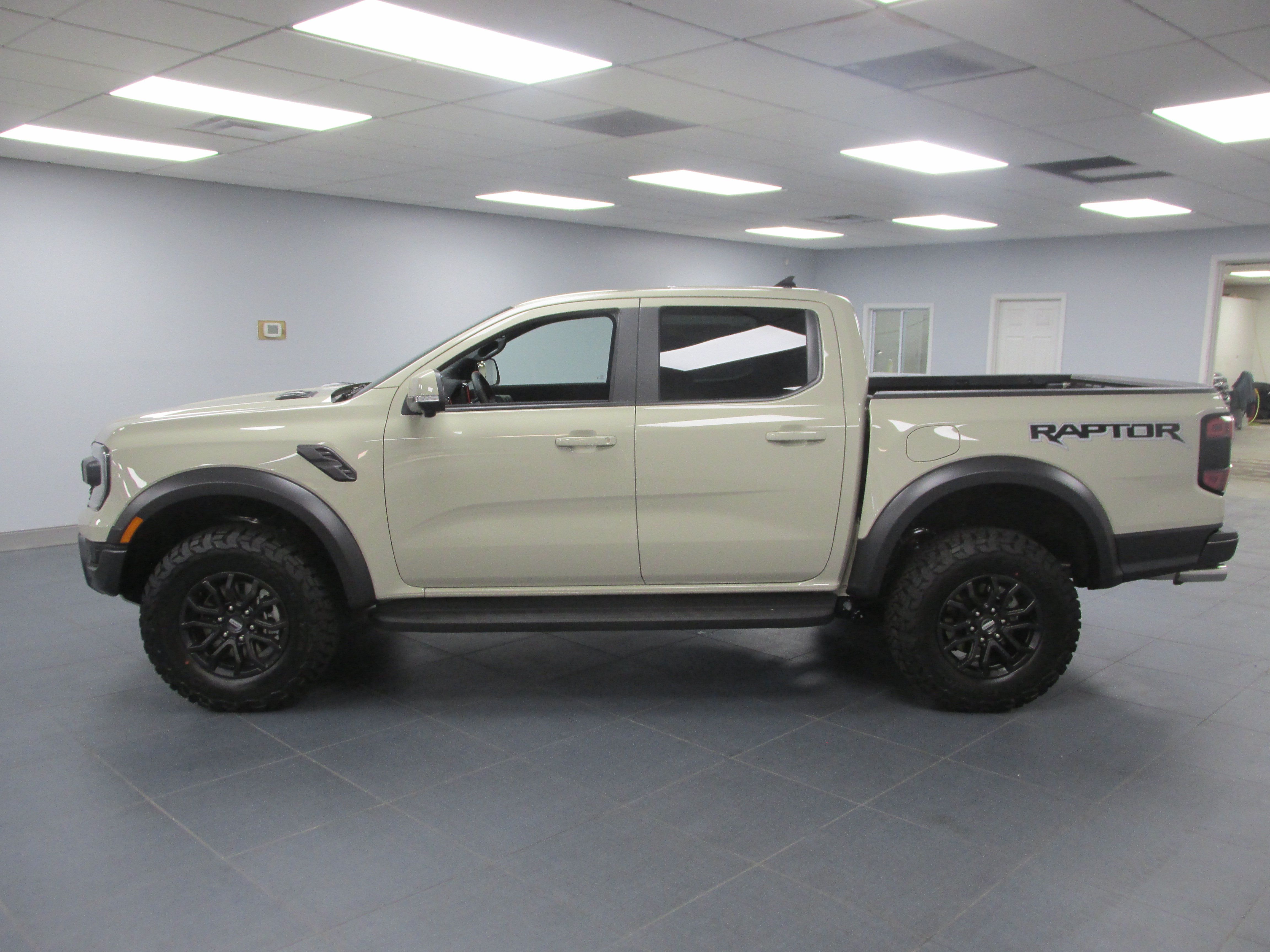 New 2025 Ford Ranger Raptor AWD/4WD image 8