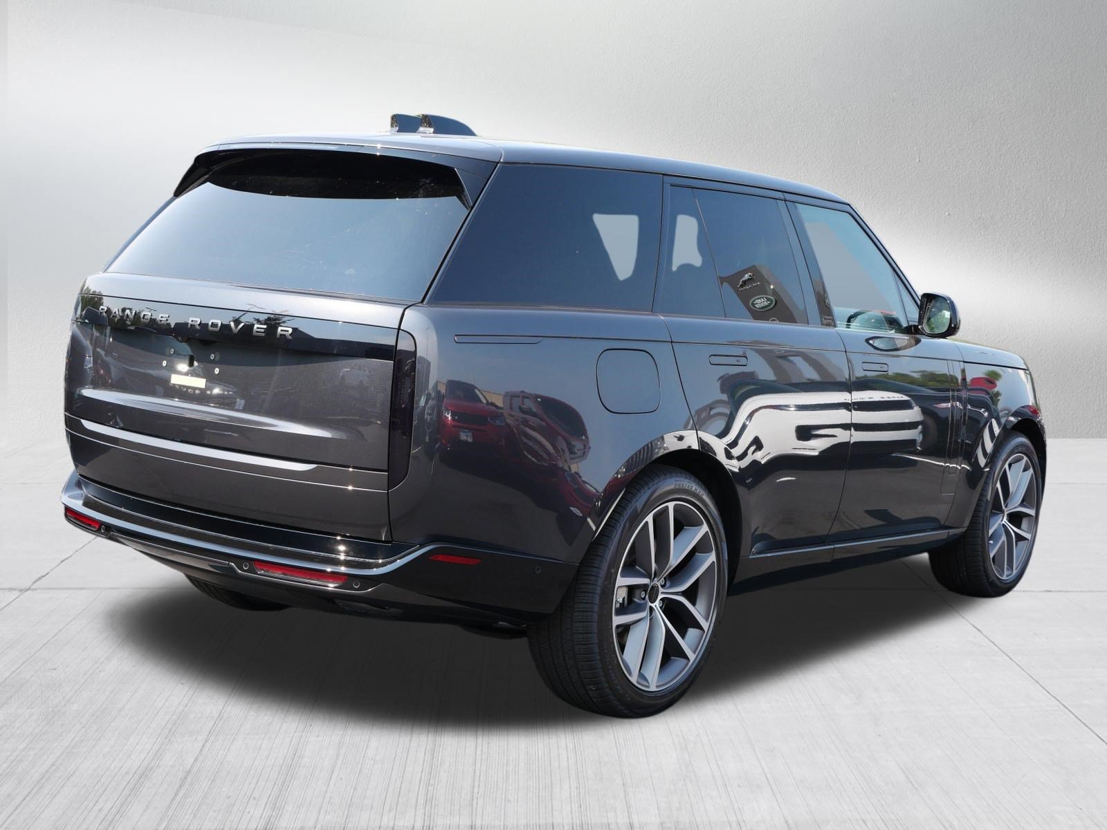 New 2026 Land Rover Range Rover SE AWD/4WD image 2