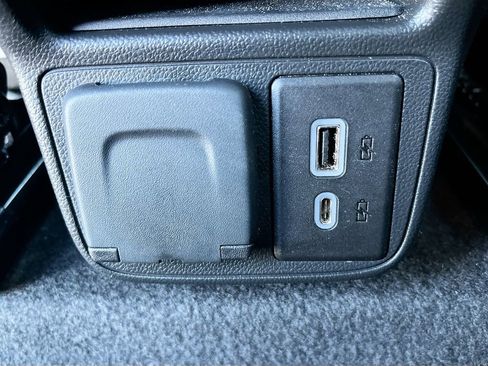 Used 2023 Chevrolet TrailBlazer RS w/ Convenience Package image 24