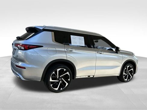 Used 2022 Mitsubishi Outlander SEL image 5
