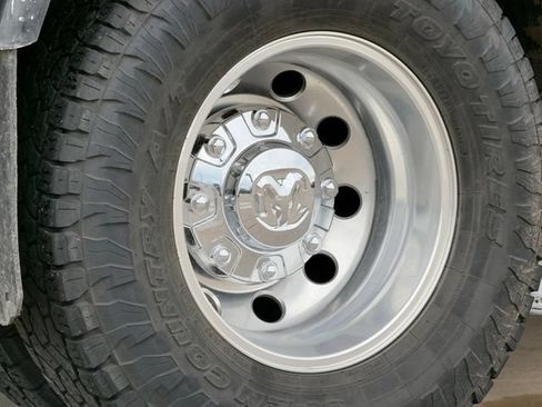Used 2024 RAM 3500 Laramie AWD/4WD image 17