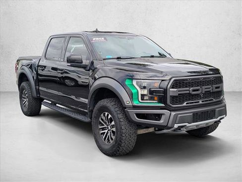 Certified 2019 Ford F150 Raptor w/ Equipment Group 802A Luxury image 3
