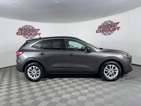 Used 2020 Ford Escape SE image 8