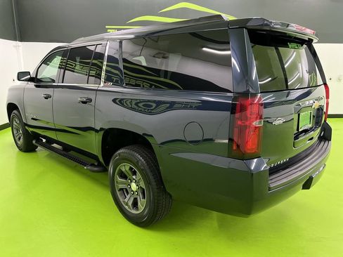 Used 2018 Chevrolet Suburban LT AWD/4WD image 7