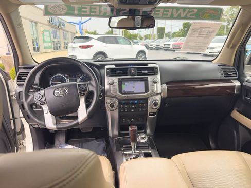 Used 2016 Toyota 4Runner Limited AWD/4WD image 19