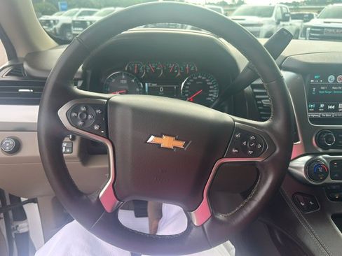 Used 2020 Chevrolet Tahoe LT w/ Luxury Package RWD image 28