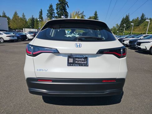 Certified 2024 Honda HR-V LX image 6