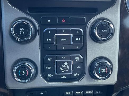 Used 2016 Ford F250 Platinum w/ FX4 Off-Road Package image 33