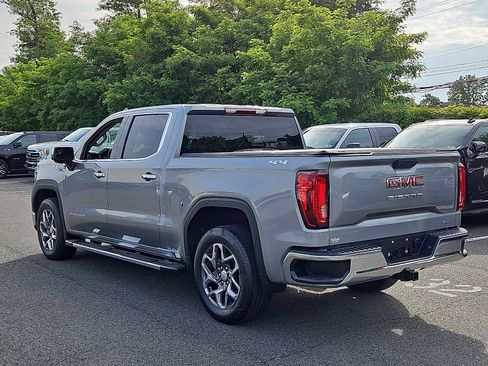 Used 2023 GMC Sierra 1500 SLT w/ SLT Premium Package AWD/4WD image 4