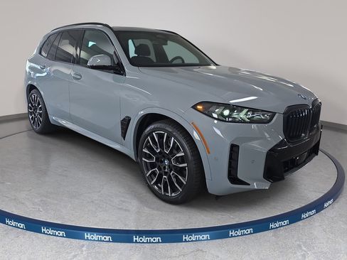 New 2026 BMW X5 xDrive50e AWD/4WD image 3