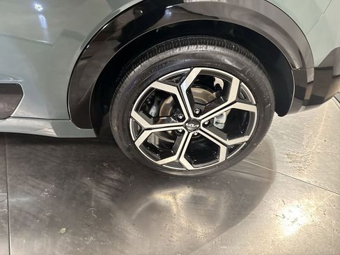 Certified 2025 Kia Niro EX Touring image 12