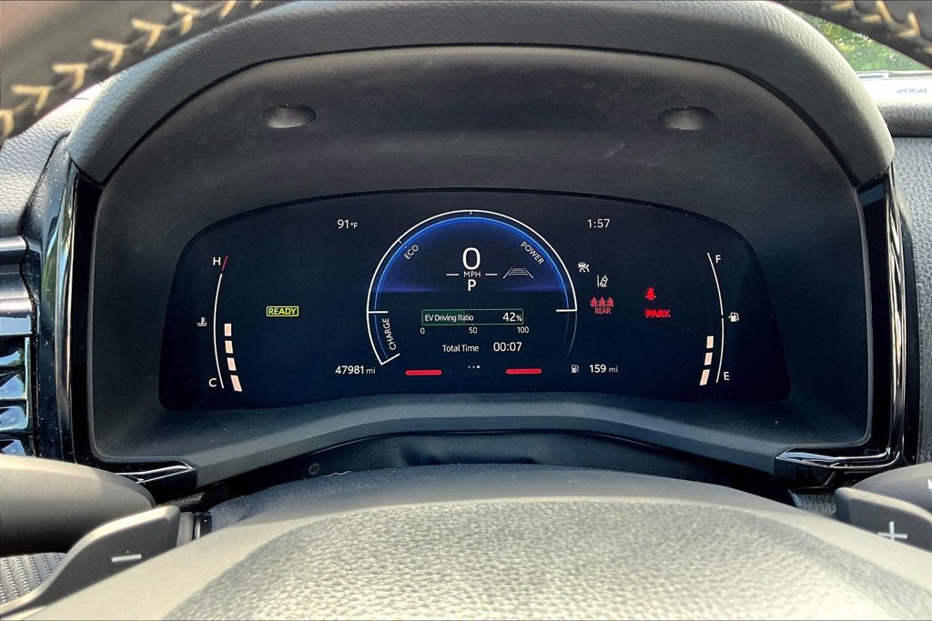 Used 2025 Toyota Camry SE FWD image 14
