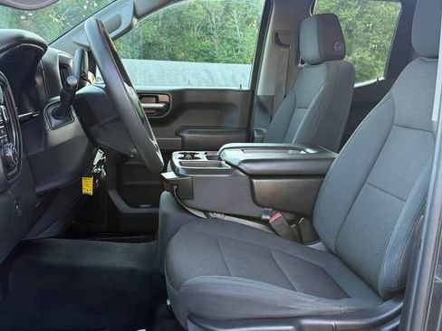 Used 2020 Chevrolet Silverado 1500 Custom w/ Custom Value Package AWD/4WD image 8