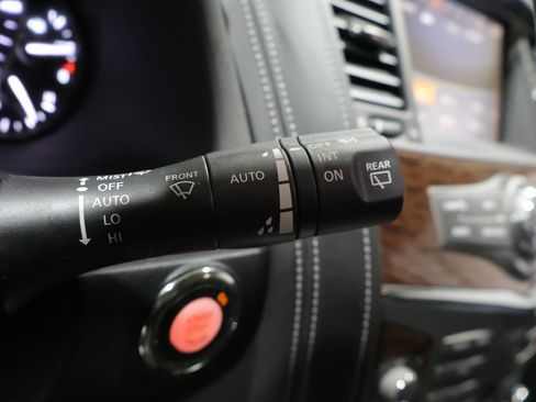 Used 2019 Nissan Armada Platinum w/ Captain's Chairs Package AWD/4WD image 37