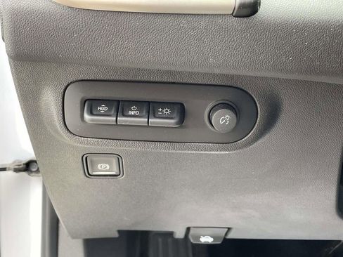 Used 2023 GMC Terrain Denali w/ Denali Premium Package AWD/4WD image 11