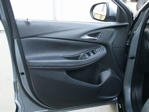 Used 2024 Buick Encore GX Sport Touring image 13