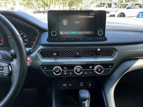 Certified 2025 Acura Integra image 6