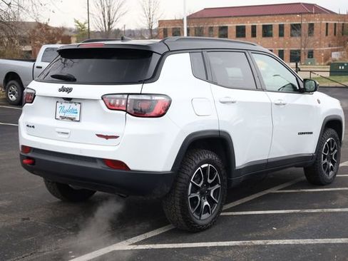 Used 2024 Jeep Compass Trailhawk image 5