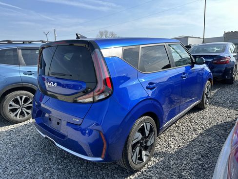 Used 2023 Kia Soul GT-Line image 2
