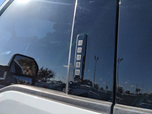 Used 2024 Ford F250 XLT w/ Black Appearance Package image 23