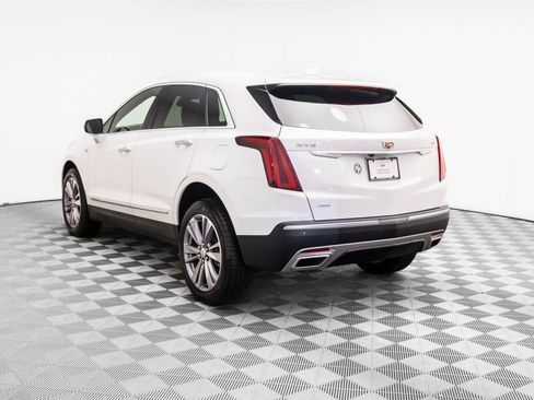 Certified 2025 Cadillac XT5 Premium Luxury AWD/4WD image 3