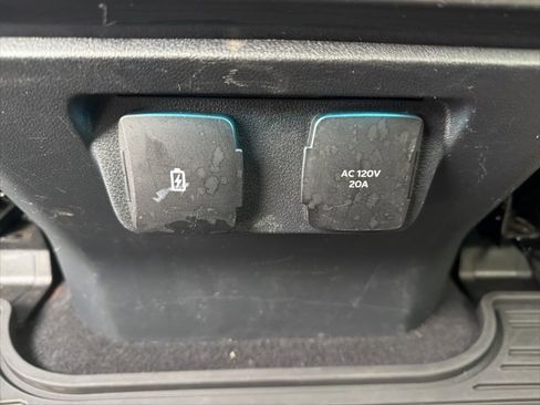 Certified 2023 Ford F150 XLT w/ Equipment Group 302A High image 12