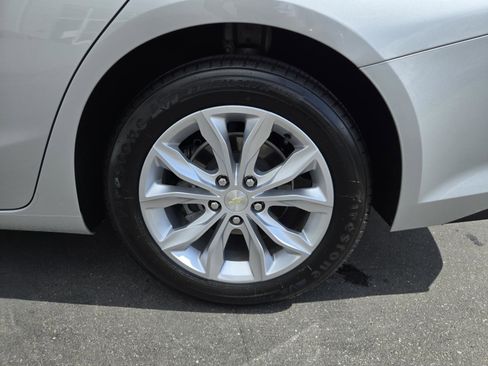 Used 2021 Chevrolet Malibu LT image 32