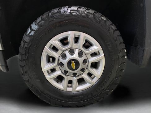 Used 2021 Chevrolet Silverado 2500 LT w/ Convenience Package AWD/4WD image 26
