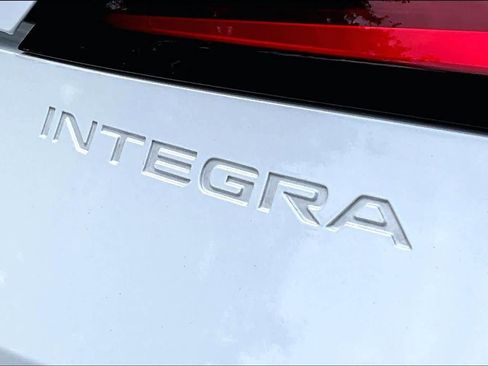 Certified 2025 Acura Integra image 9