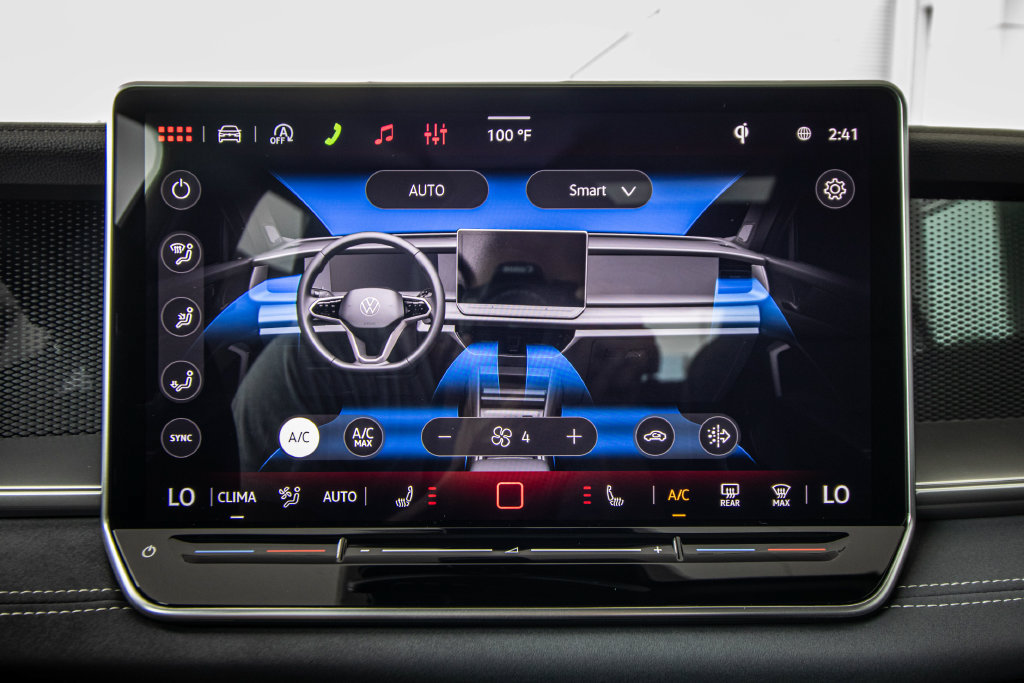 New 2026 Volkswagen Tiguan SE R-Line FWD image 44