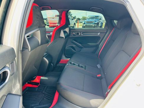 Used 2025 Honda Civic Type R image 25