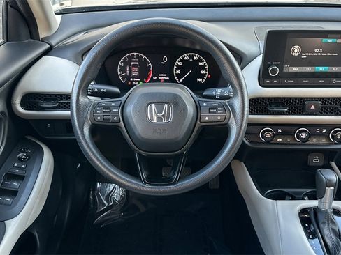 Used 2023 Honda HR-V LX image 15