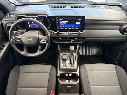 Used 2023 Chevrolet Colorado W/T image 12