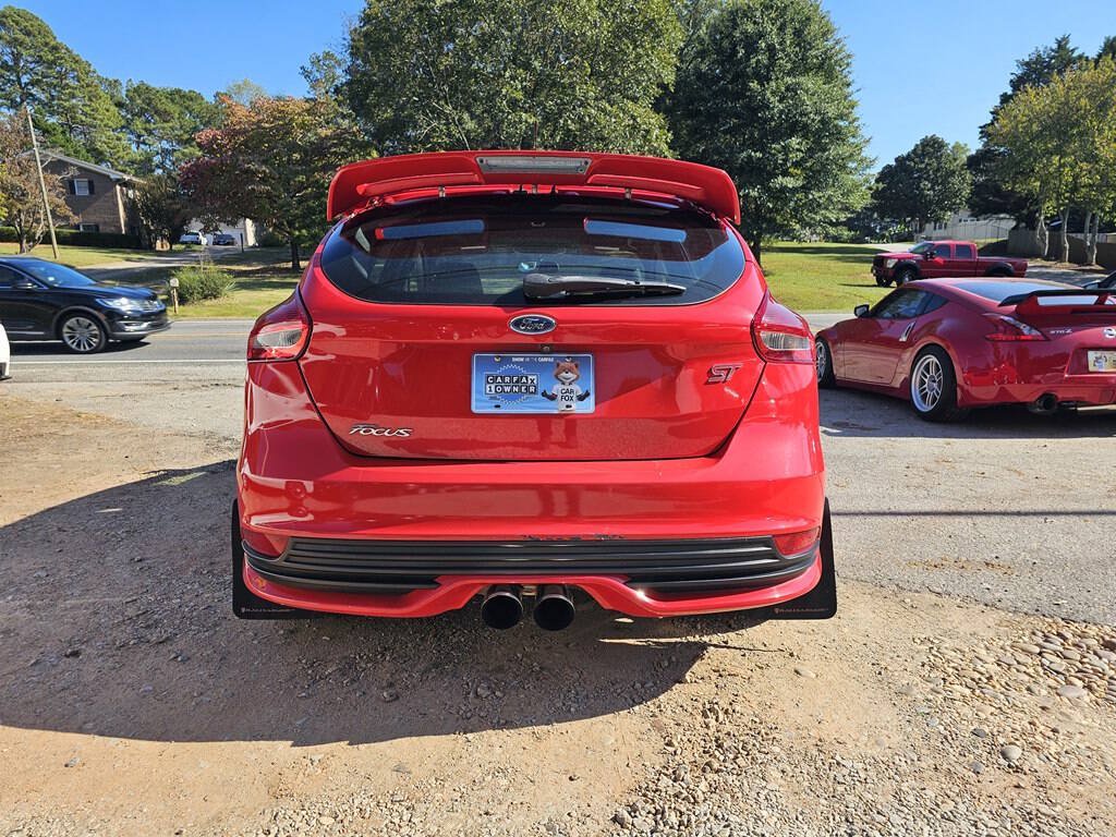 Used 2016 Ford Focus ST FWD image 10