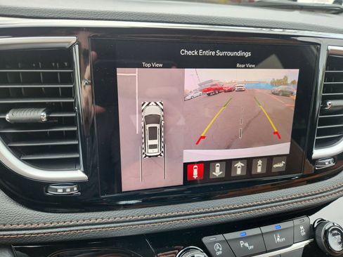 New 2026 Chrysler Pacifica Pinnacle AWD/4WD image 18
