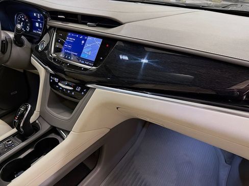 Used 2020 Cadillac XT6 Premium Luxury FWD image 34