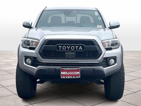 Used 2023 Toyota Tacoma TRD Off-Road image 3
