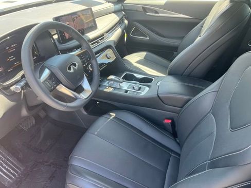 Certified 2026 INFINITI QX60 Luxe w/ Cargo Package FWD image 11