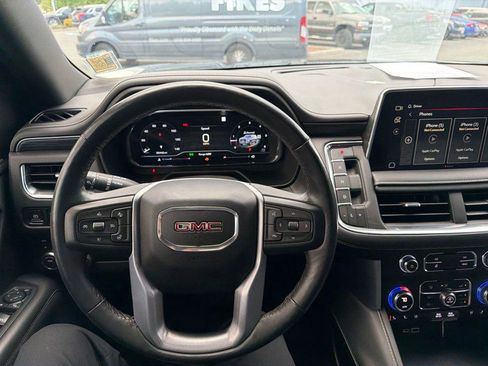 Used 2022 GMC Yukon SLT w/ SLT Luxury Package AWD/4WD image 18