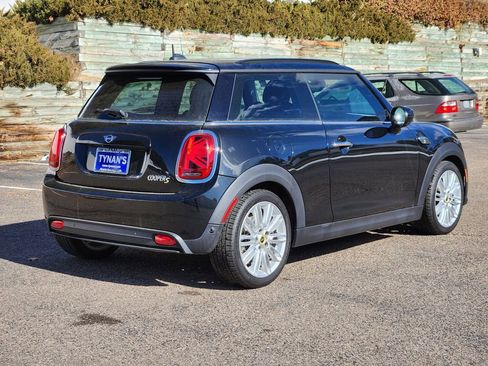 Used 2023 MINI Cooper SE image 3