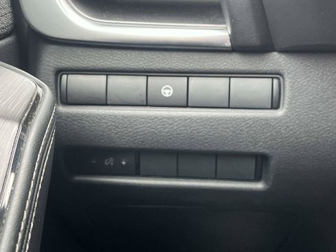 Certified 2023 Nissan Rogue SV image 30