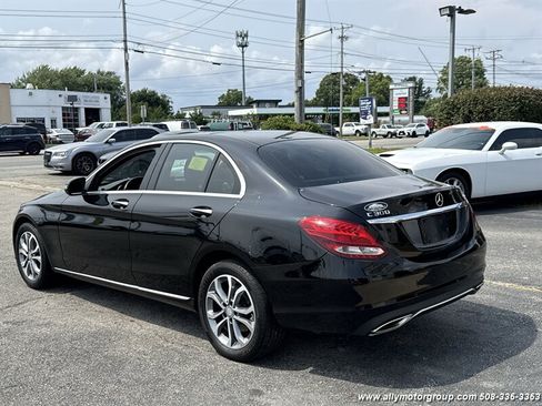 Used 2017 Mercedes-Benz C 300 4MATIC Sedan image 7