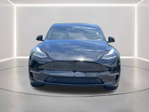 Used 2024 Tesla Model Y Long Range AWD/4WD image 28