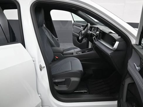 New 2026 Volkswagen Tiguan SE R-Line AWD/4WD image 14