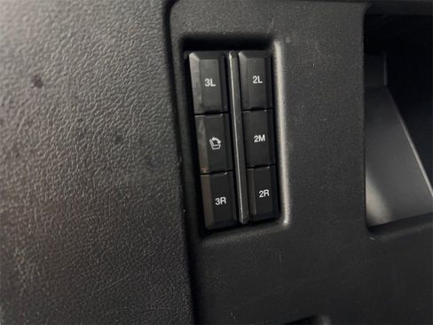 Used 2022 Ford Expedition Max Limited image 89