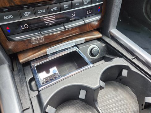 Used 2014 Mercedes-Benz E 350 4MATIC Wagon image 31