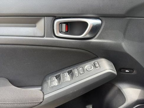 Used 2022 Honda Civic Sport image 5