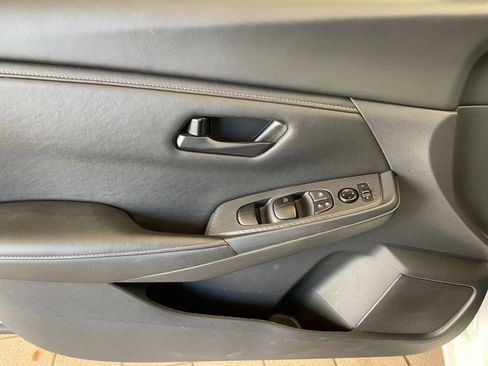 Used 2025 Nissan Sentra S image 20