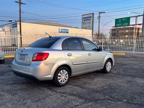 Used 2010 Kia Rio LX image 2